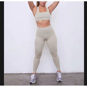 Set Active Luxform Leggings Nude Size Small Buttery‎ Soft